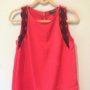 Versatile sleeveless blouse